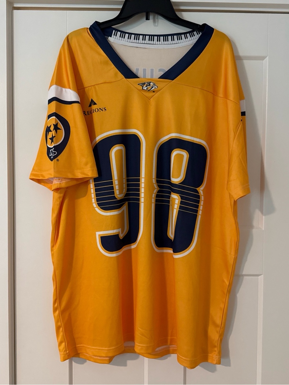 Nashville Predators Football Jersey Mens XL Smashville NHL Hockey SGA 3/11/25